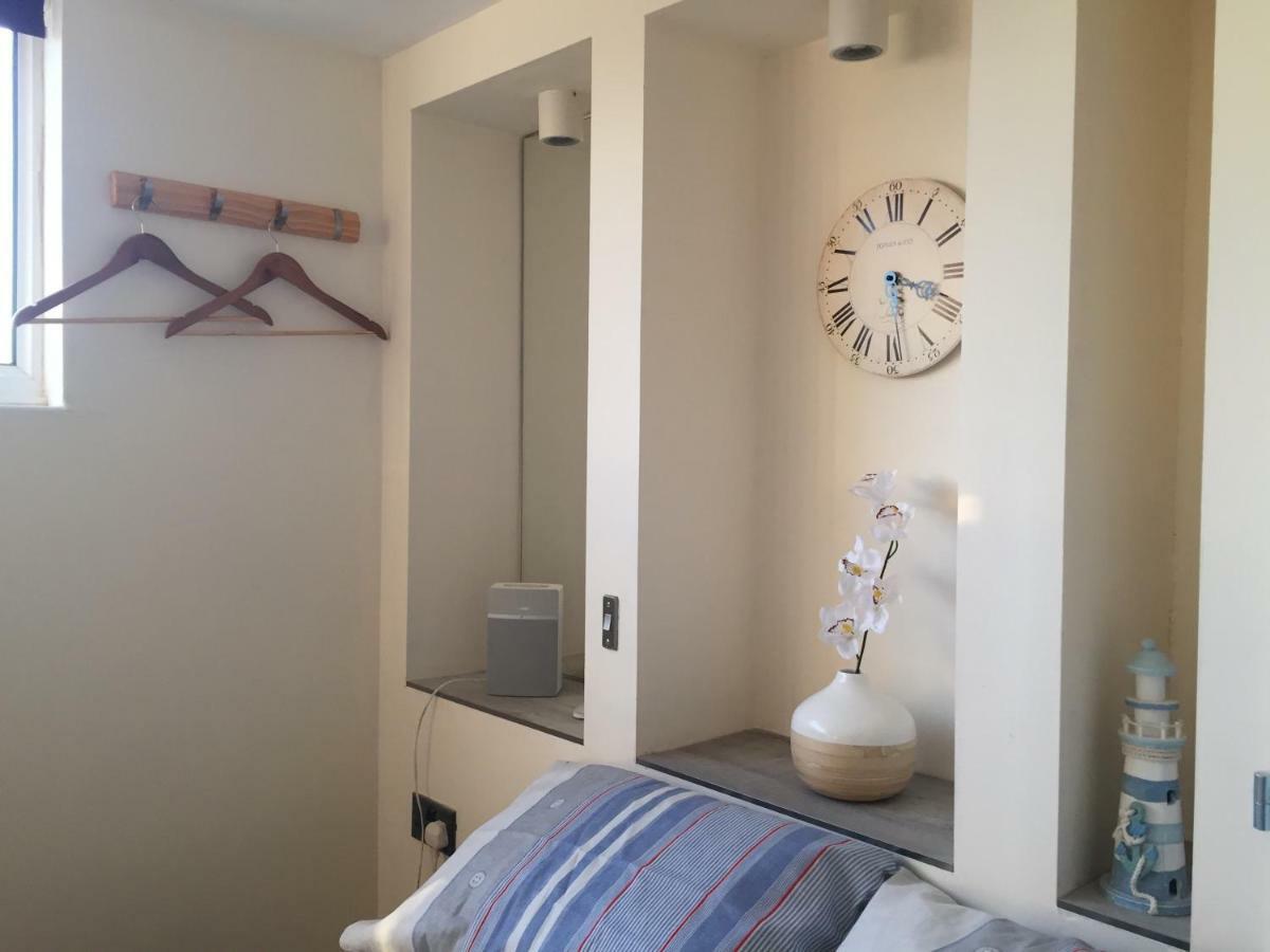 Self-Contained Small Apt. Weymouth Exterior photo